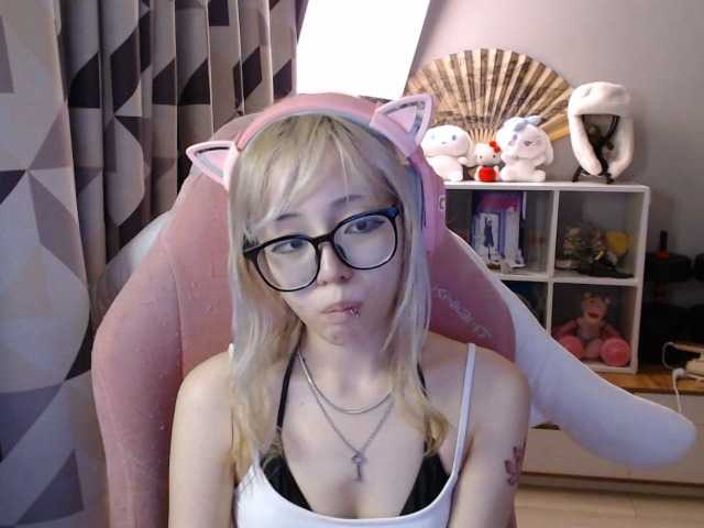 GertieCoach live cam on BongaCams