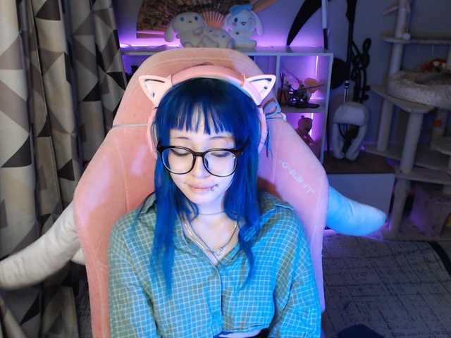 GertieCoach live cam on BongaCams
