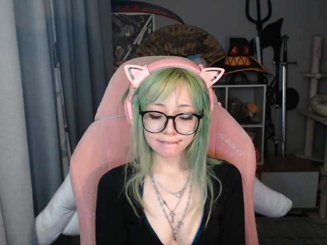 GertieCoach live cam on BongaCams