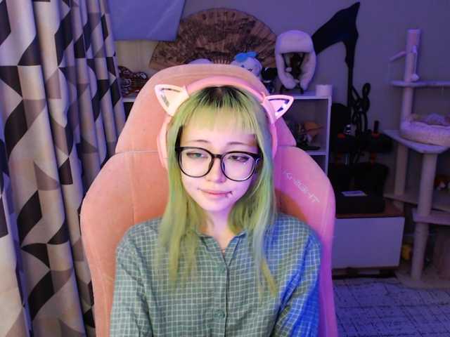 GertieCoach live cam on BongaCams
