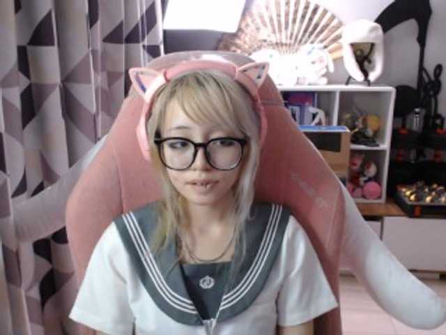 GertieCoach live cam on BongaCams