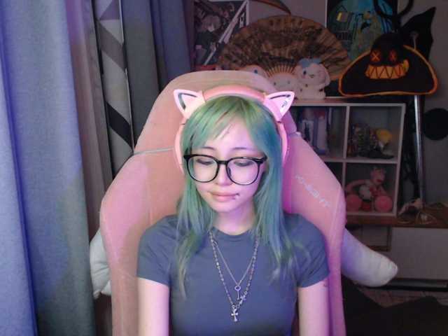 GertieCoach live cam on BongaCams