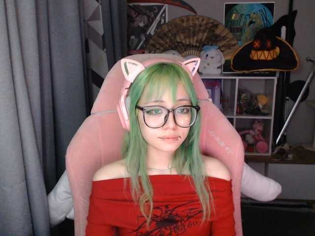 GertieCoach live cam on BongaCams