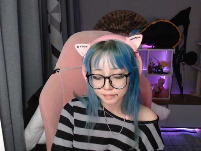 GertieCoach live cam on BongaCams
