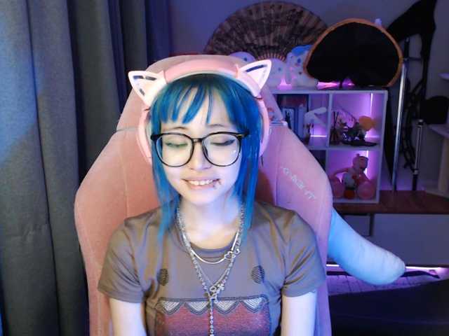 GertieCoach live cam on BongaCams