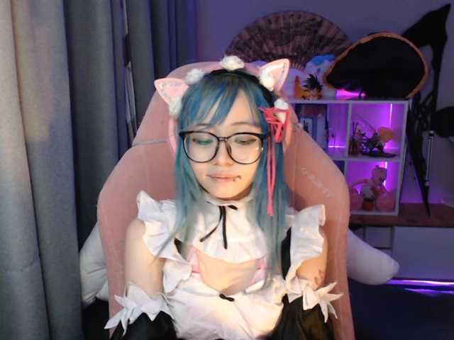 GertieCoach live cam on BongaCams