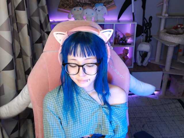 GertieCoach live cam on BongaCams