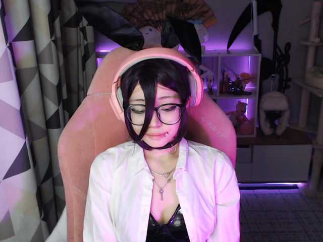 GertieCoach live cam on BongaCams