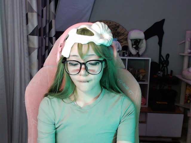 GertieCoach live cam on BongaCams