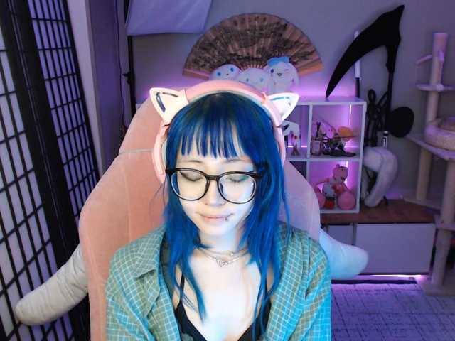 GertieCoach live cam on BongaCams