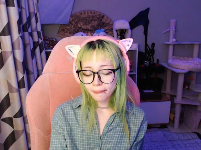 GertieCoach live cam on BongaCams