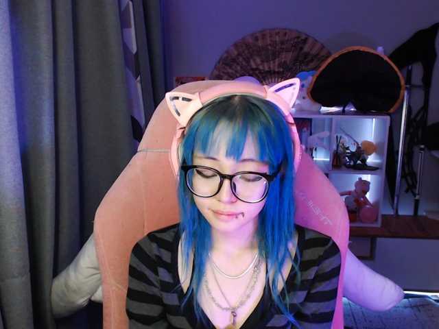 GertieCoach live cam on BongaCams