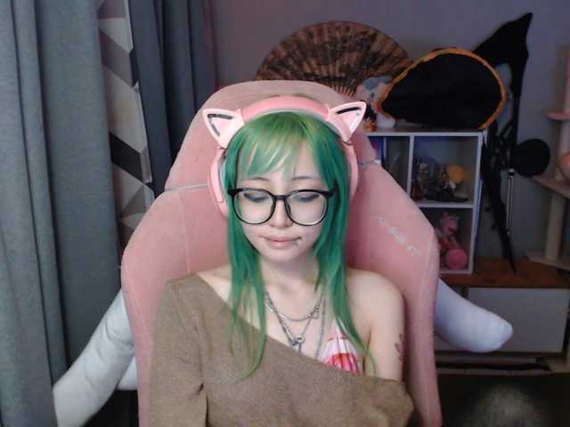 GertieCoach live cam on BongaCams