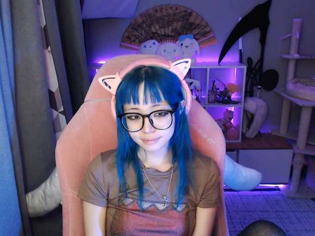 GertieCoach live cam on BongaCams