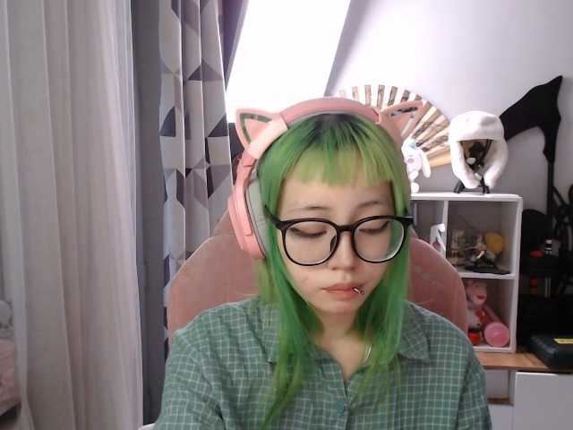GertieCoach live cam on BongaCams