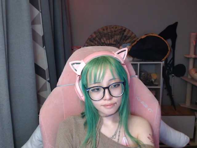GertieCoach live cam on BongaCams
