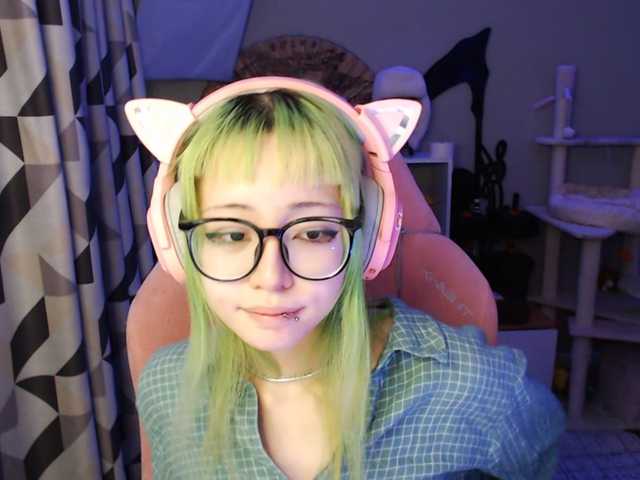 GertieCoach live cam on BongaCams