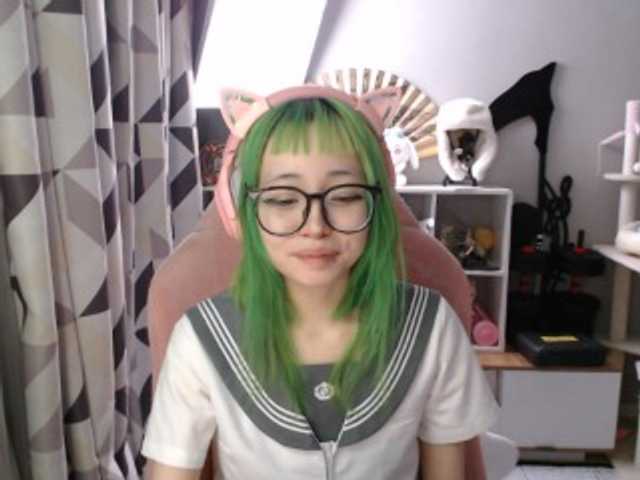 GertieCoach live webcam show