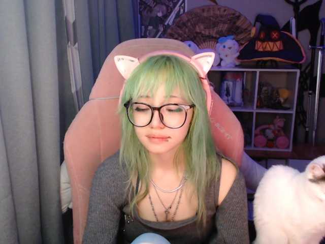 GertieCoach live cam on BongaCams