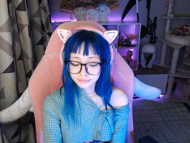 GertieCoach live cam on BongaCams