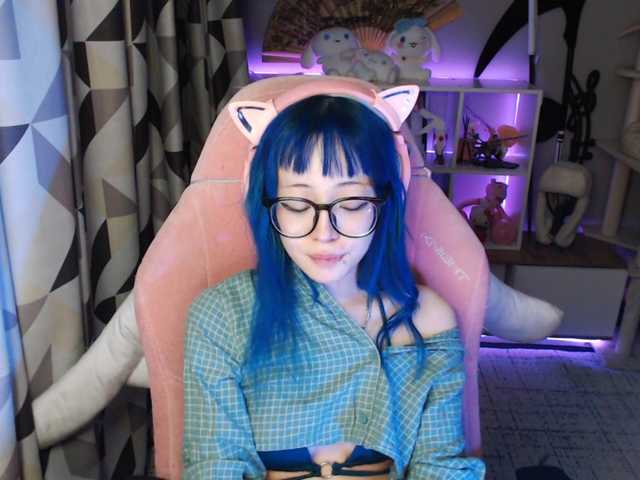 GertieCoach live cam on BongaCams