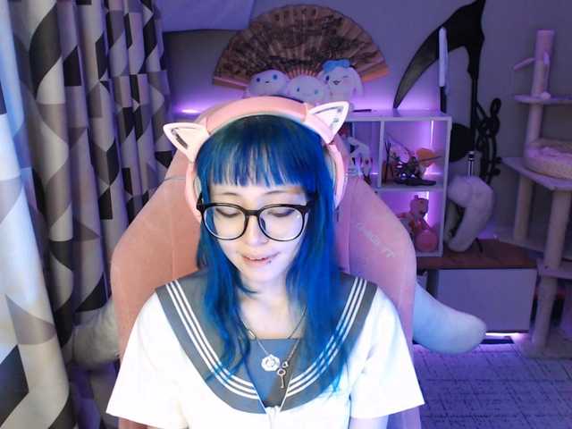 GertieCoach live cam on BongaCams
