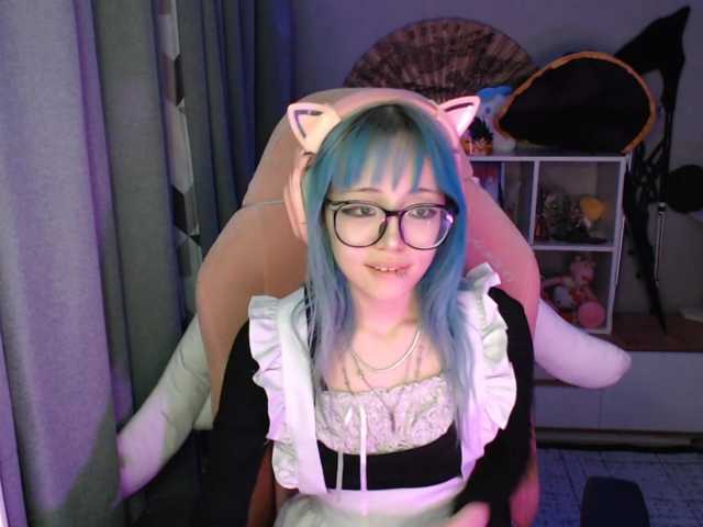 GertieCoach live cam on BongaCams