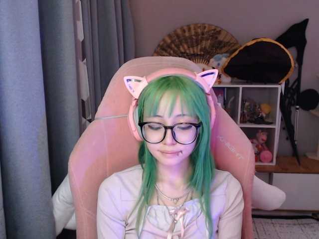 GertieCoach live cam on BongaCams
