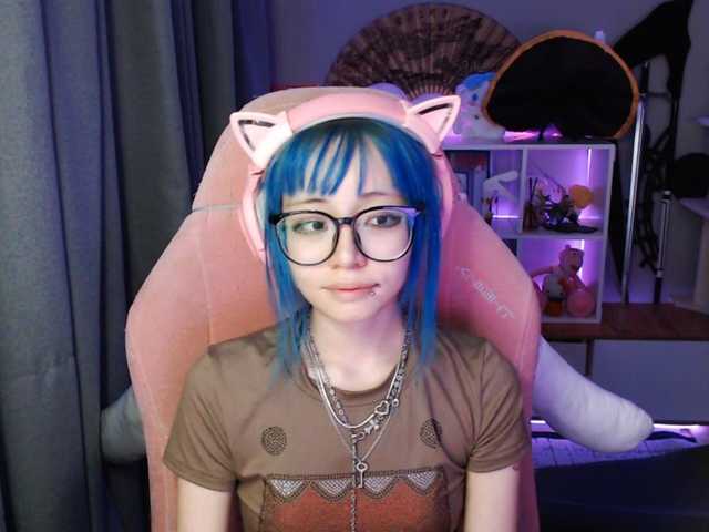 GertieCoach live cam on BongaCams