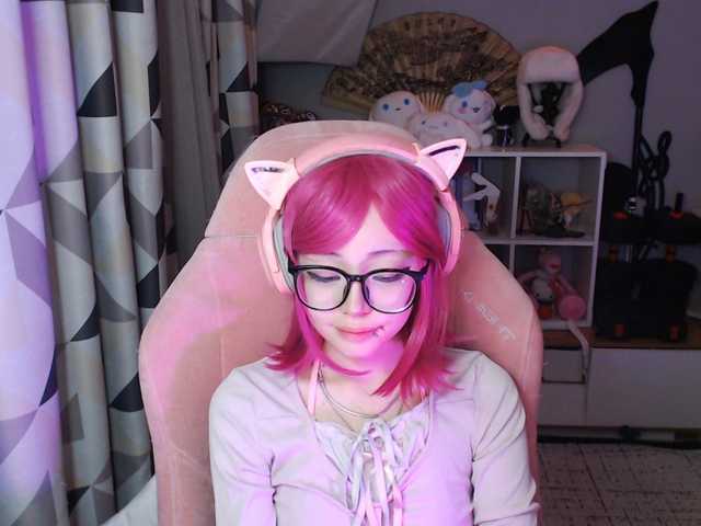 GertieCoach live cam on BongaCams