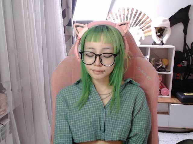 GertieCoach live webcam show