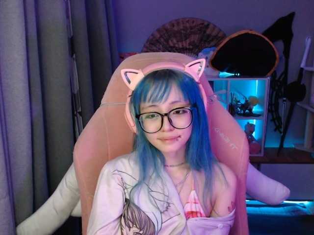 GertieCoach live cam on BongaCams