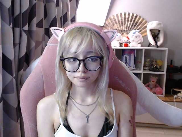 GertieCoach live cam on BongaCams