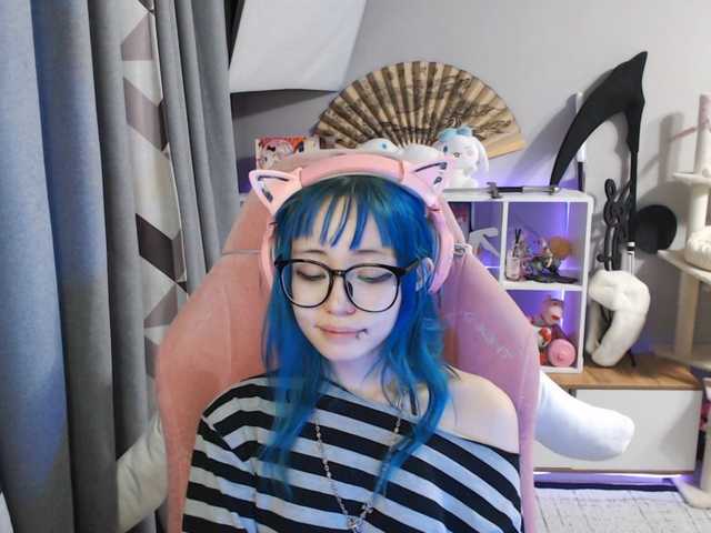 GertieCoach live cam on BongaCams