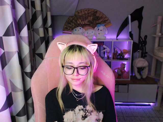 GertieCoach live cam on BongaCams