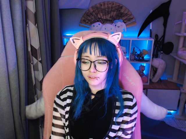 GertieCoach live cam on BongaCams