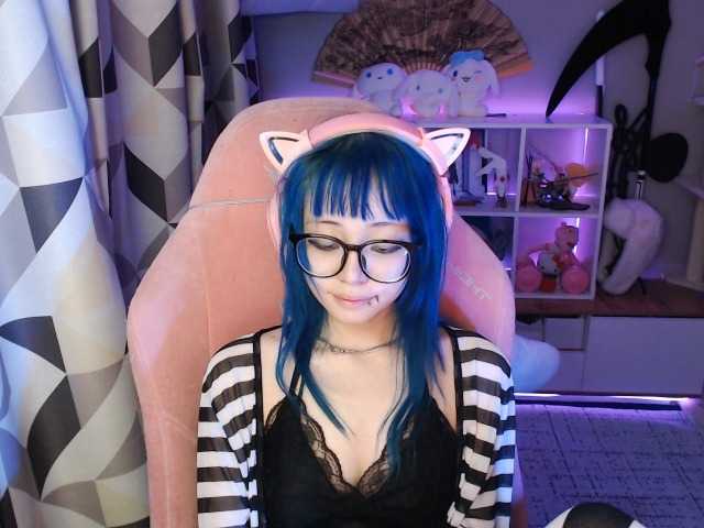 GertieCoach live cam on BongaCams