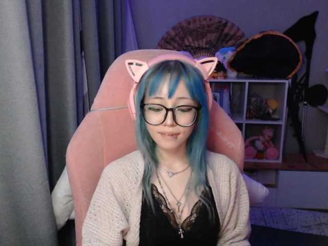 GertieCoach live cam on BongaCams