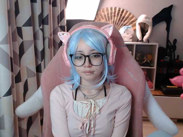 GertieCoach live cam on BongaCams