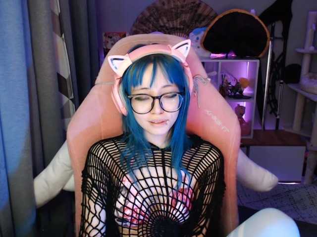 GertieCoach live cam on BongaCams