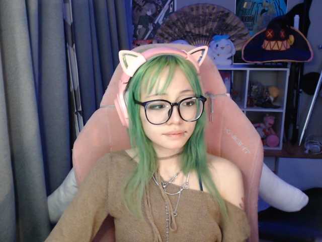 GertieCoach live cam on BongaCams