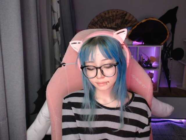 GertieCoach live cam on BongaCams