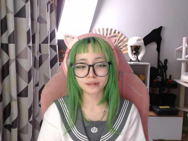 GertieCoach live cam on BongaCams