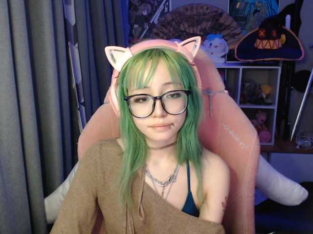 GertieCoach live cam on BongaCams