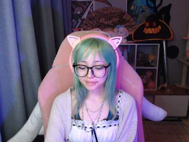 GertieCoach live cam on BongaCams