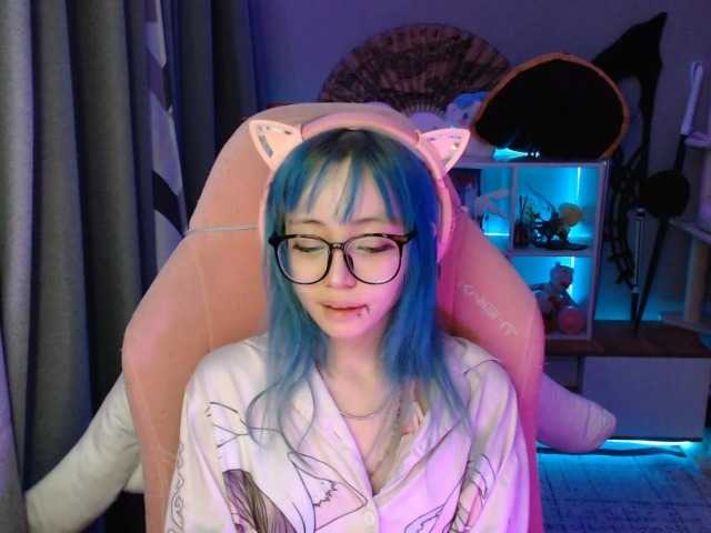 GertieCoach live cam on BongaCams