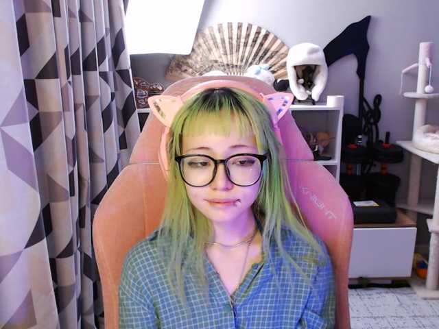 GertieCoach live cam on BongaCams