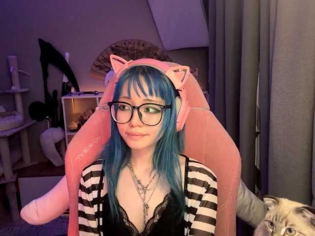 GertieCoach live cam on BongaCams