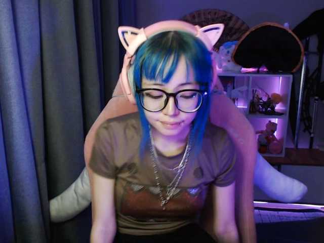 GertieCoach live cam on BongaCams