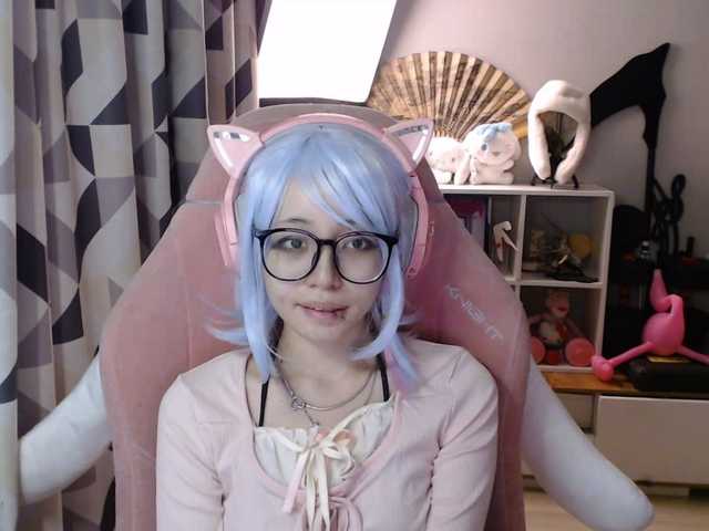 GertieCoach live cam on BongaCams